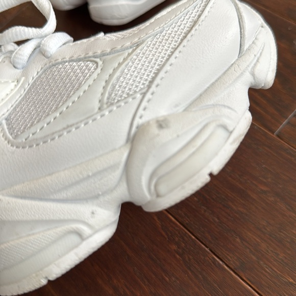 New Balance 9060 Triple White - Picture 7 of 8